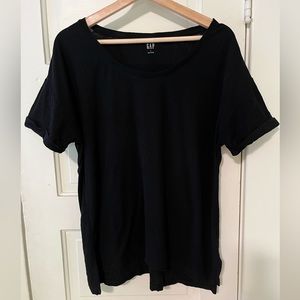 Gap Women’s Scoop Neck Loose Fit Tee